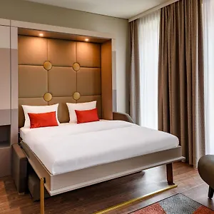 Adagio Aparthotel BRE